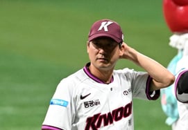 サムスン戦で7連敗を止めたキウムの監督、後半戦4勝1敗に大満足! 「とても励みになる→アルカンタラの肘に異常がないことを願う」