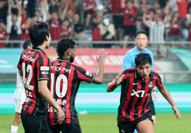 [Foto] 'Pohang derriba' el gol de la victoria y Jung Seung-won anota el gol definitivo