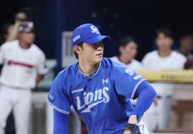 [フォト] ミヤジ「1イニングパーフェクトに行く」