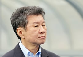 "为何要推翻重写"足球界强烈反对……足协主席选举或推迟至明年3月