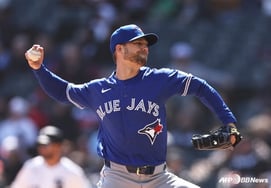 'Even a replacement foreign investor' Boss completes bullpen pitching in Daegu! Park Jin-man: "He reportedly reached 148 km/h → I have high expectations"