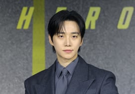イ・ジュノ、論争のキム・スヒョンを猛追..スターランキング 男性俳優 2位