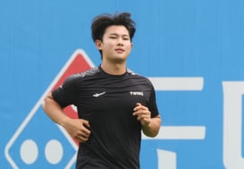 [Photo] Run, Kim Young-woo
