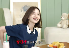 Moon Chae-won: "My MBTI is ISFJ... I recharge at home after meeting people" [Moon Chae-won]
