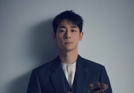 ドゥサン、今日(24日)ジャムシルでサムスン相手のホームゲームで先発投球者を公開 「バイオリニスト」ダニー・クー「直接マウンドに立てて夢のようだ」"