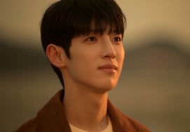 'The Prosecutor's Proposal' Park Si-woo perfectly embodies the character of 'Son of a Murderer'
