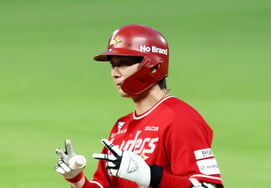 [Photo] 'Surprise Bunt Hit' An Sang-hyun