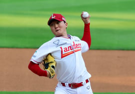 'ERA Last Place' SSG Rebellion: 'Kim Geon-woo 5 Innings Scoreless → Starting Pitcher Wins Four Straight'... 'Lineup Explodes for 10 Runs', NC Defeated 10-4 [Incheon Field Review]