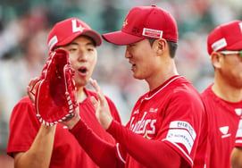 'Was winning this hard?' SSG wins four straight for the first time in three months, 'Kim Kwang-hyun's successor' achieves scoreless outing in 14 games: "I hope he grows one step further" [Incheon Field]