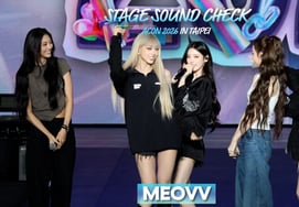 [ACON2026] MEOVV Sound Check Stage Scene [Video]