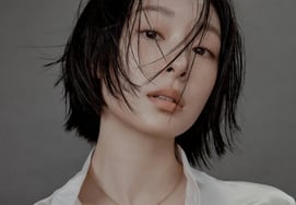 Kim Yuna, 'Life-Changing Short Bob' Hair Transformation... How Much Longer Will She Keep '♥Go Woo-rim' in Her Heart?