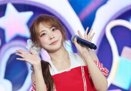 [ACON2026] QWER presenta 'Saludos de manos adorables' [★FOTOS]