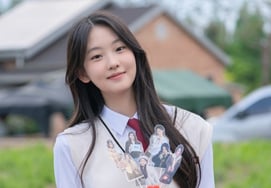 So Ji-sub's daughter Seo Su-min, touching remarks: "Overwhelmed by the love for my first drama 'Manager Kim'"
