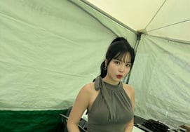 "Bị chỉ trích nên đổi quần áo"..Hong Jin-young, vẫn giữ nguyên đường cong S bất chấp ý kiến của fan
