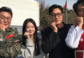 So Ji-sub, bursting with charm: "Thank you and I was happy, Boss Kim..." [Star Issue]
