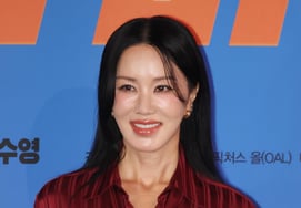 'オーケー・マダム2' ウム・ジョンファ "6年ぶりの2作目..感慨無量"