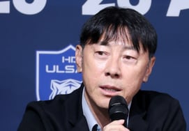 Shin Tae-yong bị "cấm hoạt động 10 năm" — Truyền thông Indonesia xác nhận "cấm 1 năm là đúng, chỉ áp dụng tại Hàn Quốc"