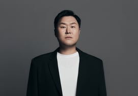 ユン・ギョンホの「シックな魅力」 [★フォト]