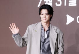 Kim Ji-hoon, hoy el esposo menor no como villano sino como un personaje adorable [★FOTO]