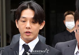 'Drug Offender' Yoo Ah-in Returns.. It's So Easy to Be a Male Celebrity in Korea [Lee Seung-hoon's Obstacle]