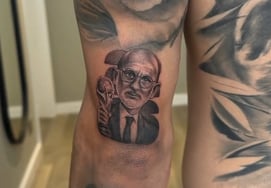 'El rostro del entrenador tatuado': Cucureya cumple su promesa de ganar la Copa Mundial