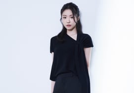 Son Na-eun's "Unique Fashion Sense" [★Photo]