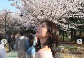 ¿Fue Park Woo-yeol quien la tomó? 'Heart Signal 5' Kang Yu-kyung cautiva a 240.000 seguidores con fotos de cita