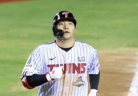 [Photo] Moon Bo-kyung: 'Nine runs allowed in the top of the fifth inning'
