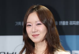 Gong Hyo-jin: «Una sonrisa inmutable» [★Fotos]
