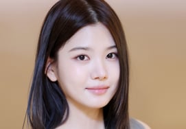 'Manager Kim' Lee Ji-an: "Expected Controversy Over Favoritism in Casting, Grateful for Responses Saying 'She Broke Through with Her Acting Skills'" [Interview ①]