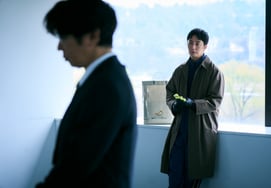 Đạo diễn 'Tội phạm' người Nhật: "Tôi thấy tiềm năng của Jung Il-woo... một diễn viên có thể thể hiện những hình ảnh tốt hơn nhiều"