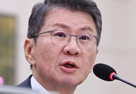 「サッカー協会は乱暴な運営をしたのか」チョン・モング前会長、聴聞委員への事前接触疑惑··· "非常に申し訳ない"