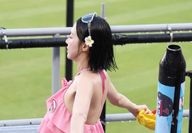 [Photo] Cha Young-hyun: "The water cannon is behind me"