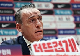 'I've never experienced anything like this'... '6 matches, life on the line': South Korea's national team coach recruitment opens up — who will apply?
