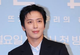 'My Remaining Love' Jung Yong-hwa, First MC Debut: "Shouting and Over-identifying from Episode One"