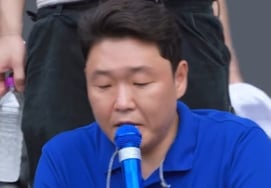 "XX、飽きないの？"サイ、'フムッポクショー'の悪口に「来てみればわかる」と正面突破の余裕 [スター・イシュー]