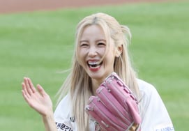 [Photo] Jeon Hyo-sung, the smile of Seung-yo is no SECRET