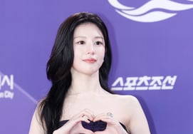 Go Yoon-jung, strikingly fair skin [★Photo]