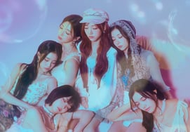 Bridging Longing and Reality.. tripleS moon, Releases 'Dream Dress'