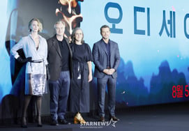Film 'The Odyssey' Team Visits Korea [★Photo]