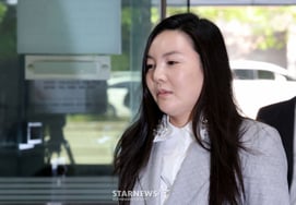 'Dudas de fraude por valor de 300 mil millones de wones': Cha Ga-won, finalizada la audiencia para la orden de detención tras 2 horas y 45 minutos... 'Silencio ante las preguntas de los periodistas' [Resumen]