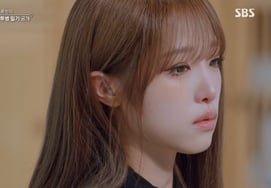 A tearful confession of her battle with illness moved everyone. Choi Ye-na: "My parents collapsed; I felt it was all my fault" [My Remaining Love]
