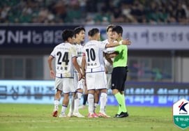 [公式発表] サッカー協会「水原-忠北清州終了直前の得点取り消しは正心··· 「誤審の一部を認める」