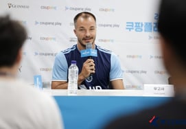 [On-site Interview] "I am half-Korean and an Incheon citizen," moved by being selected for Team K League's first match... Mugoza vows: "I will play with a sense of responsibility"