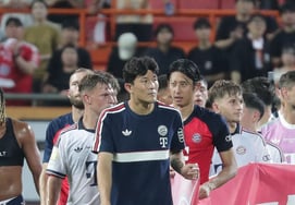 "Sin tiempo", Kim Min-jae incumplió el compromiso, sabor amargo por 'rechazar la entrevista'... incluso las insistentes peticiones del 'senior' Gu Ja-cheol fueron 'ignoradas' [En el lugar de Jeju]