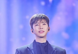 El club de fans de Lim Young-woong, "Yeongung Sidae Band Nareum Moim", dona 10 millones de wones al Yeonsei Medical Center en conmemoración del décimo aniversario de su debut.. Poniendo en práctica una influencia positiva