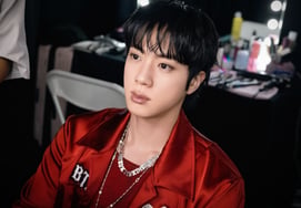 BTSのジン、アイドルピック投票で63週連続1位..「7月ベストアーティスト」