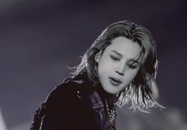 "防弹少年团 Jimin,耀眼银发……如王子般的气场" 美国《Billboard》盛赞