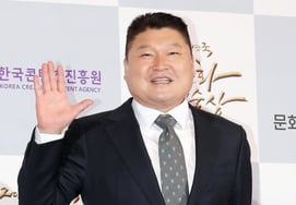 カン・ホドン、8年ぶりに『大脱出』を降板..「もっと優れた後輩たちがうまくやってくれるだろう」 [スター・イシュー]