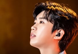 Con motivo del décimo aniversario del debut de Lim Young-woong, la campaña nacional 'Yeongung-sidae' completa su tercera y significativa donación a través de la 'Beca Woongdream', apoyando los sueños de los adolescentes.